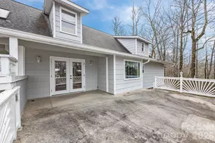 6777 Pinnacle Mountain Rd, Zirconia, NC 28790 - Photo 34