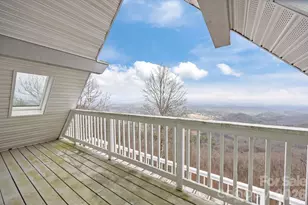 6777 Pinnacle Mountain Rd, Zirconia, NC 28790 - Photo 32