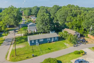 402 E Webb St, Dallas, NC 28034 - Photo 4