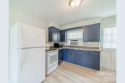 402 E Webb Street, Dallas, NC 28034 - Photo 14
