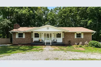 216 Dundeve Circle, Hendersonville, NC 28792 - Photo 2