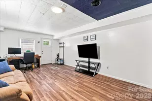 216 Dundeve Cir, Hendersonville, NC 28792 - Photo 38