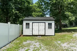 216 Dundeve Cir, Hendersonville, NC 28792 - Photo 46