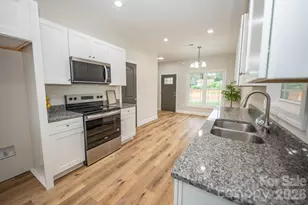 262 Florida Ave, Spindale, NC 28160 - Photo 6