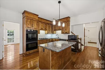 9423 Braemar Terrace, Charlotte, NC 28210 - Photo 16