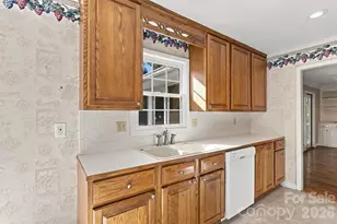 233 Nottingham Circle, Statesville, NC 28625 - Photo 10