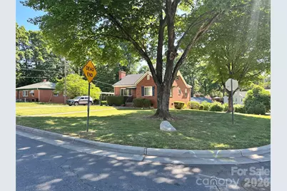 600 W Cama Street #8, Charlotte, NC 28217 - Photo 2