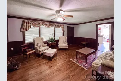 412 Ridgeway Avenue, Statesville, NC 28677 - Photo 8