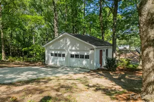 1077 E Shore Dr, Lancaster, SC 29720 - Photo 6