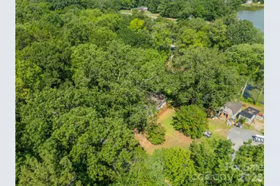 1077 E Shore Drive, Lancaster, SC 29720 - Photo 16