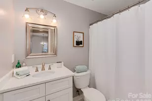 301 Queens Rd, Charlotte, NC 28204 - Photo 18