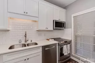 301 Queens Rd, Charlotte, NC 28204 - Photo 6