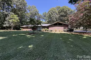 107 Augusta Dr, Statesville, NC 28625 - Photo 2