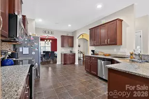 5909 Langwell Ln, Charlotte, NC 28278 - Photo 6