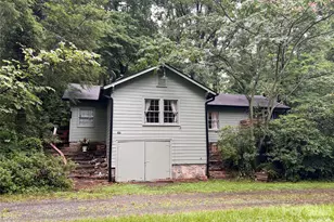 167 Sheridan Ln, Lake Lure, NC 28746 - Photo 2