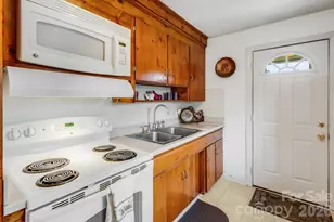 4 Brad St, Asheville, NC 28803 - Photo 10