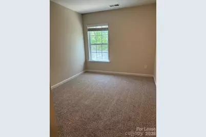 6049 Guildford Hill Lane, Charlotte, NC 28215 - Photo 6