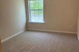 6049 Guildford Hill Ln, Charlotte, NC 28215 - Photo 6