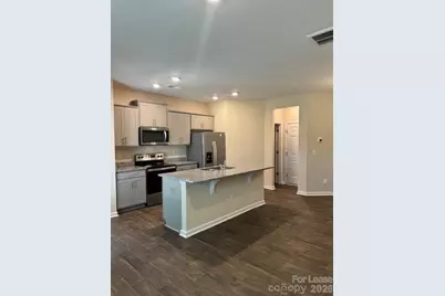 6049 Guildford Hill Lane, Charlotte, NC 28215 - Photo 8