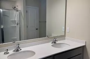 6049 Guildford Hill Ln, Charlotte, NC 28215 - Photo 16