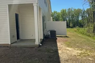 6049 Guildford Hill Ln, Charlotte, NC 28215 - Photo 26