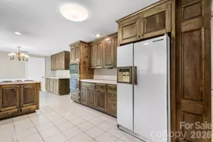 1335 36th Ave Dr NE, Hickory, NC 28601 - Photo 20