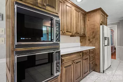 1335 36th Avenue Drive NE, Hickory, NC 28601 - Photo 18