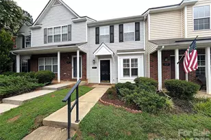 417 Scarlett Ln, Fort Mill, SC 29715 - Photo 2