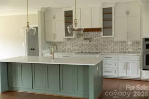 2927 Tavistock Ln, Lincolnton, NC 28092 - Photo 2