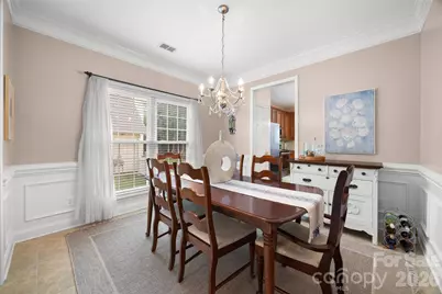 3339 Kingshire Way, Clover, SC 29710 - Photo 4