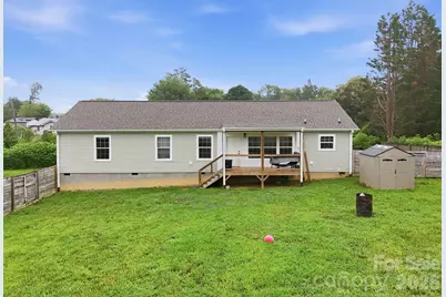 417 Glover Street, Hendersonville, NC 28792 - Photo 32