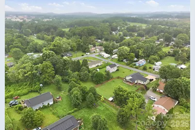 417 Glover Street, Hendersonville, NC 28792 - Photo 34
