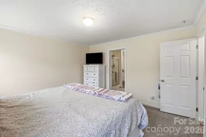 417 Glover Street, Hendersonville, NC 28792 - Photo 18
