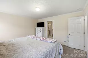 417 Glover St, Hendersonville, NC 28792 - Photo 18