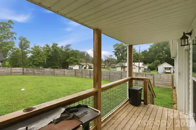 417 Glover Street, Hendersonville, NC 28792 - Photo 4