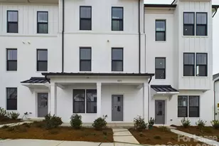 4211 Alexander Vw Dr, Charlotte, NC 28226 - Photo 2
