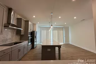 4211 Alexander Vw Dr, Charlotte, NC 28226 - Photo 8