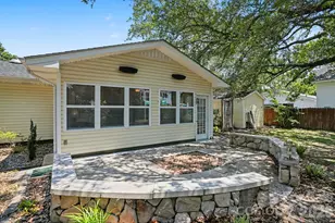 121 NW 1st St, Oak Island, NC 28465 - Photo 34