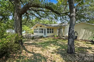 121 NW 1st St, Oak Island, NC 28465 - Photo 36