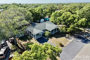 121 NW 1st St, Oak Island, NC 28465 - Photo 4