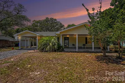 121 NW 1st Street, Oak Island, NC 28465 - Photo 6