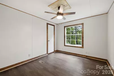 55 Twin Oaks Lane, Spruce Pine, NC 28777 - Photo 10