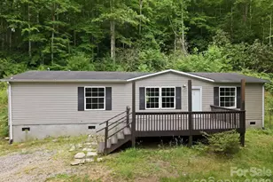 55 Twin Oaks Ln, Spruce Pine, NC 28777 - Photo 4