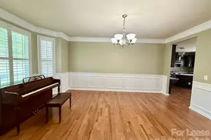 1009 Providence Forest Dr, Matthews, NC 28104 - Photo 4