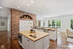 9146 Heydon Hall Cir, Charlotte, NC 28210 - Photo 14