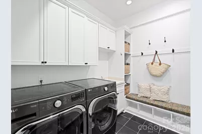 9146 Heydon Hall Circle, Charlotte, NC 28210 - Photo 24
