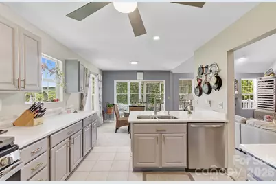 28 Secretariat Drive, Hendersonville, NC 28792 - Photo 24