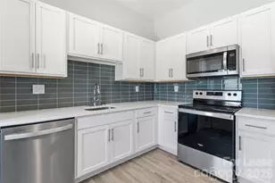 350 W Main Ave, Gastonia, NC 28052 - Photo 6