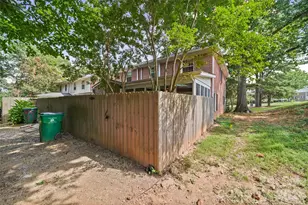 1801 Pewsbury Rd, Charlotte, NC 28210 - Photo 36