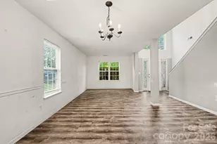 3527 Mallory Taylor Ln, Charlotte, NC 28216 - Photo 2